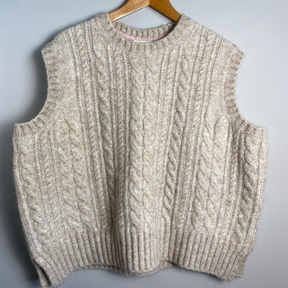 Boden Sweaters - - SOLD - Boden Women's Crew Neck Cable Knit Mohair Wool Blend Sweater Vest 20/22
